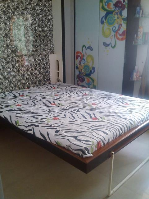 Folding Bed Mechanisms Explained: Types, Load Capacity & Use Cases